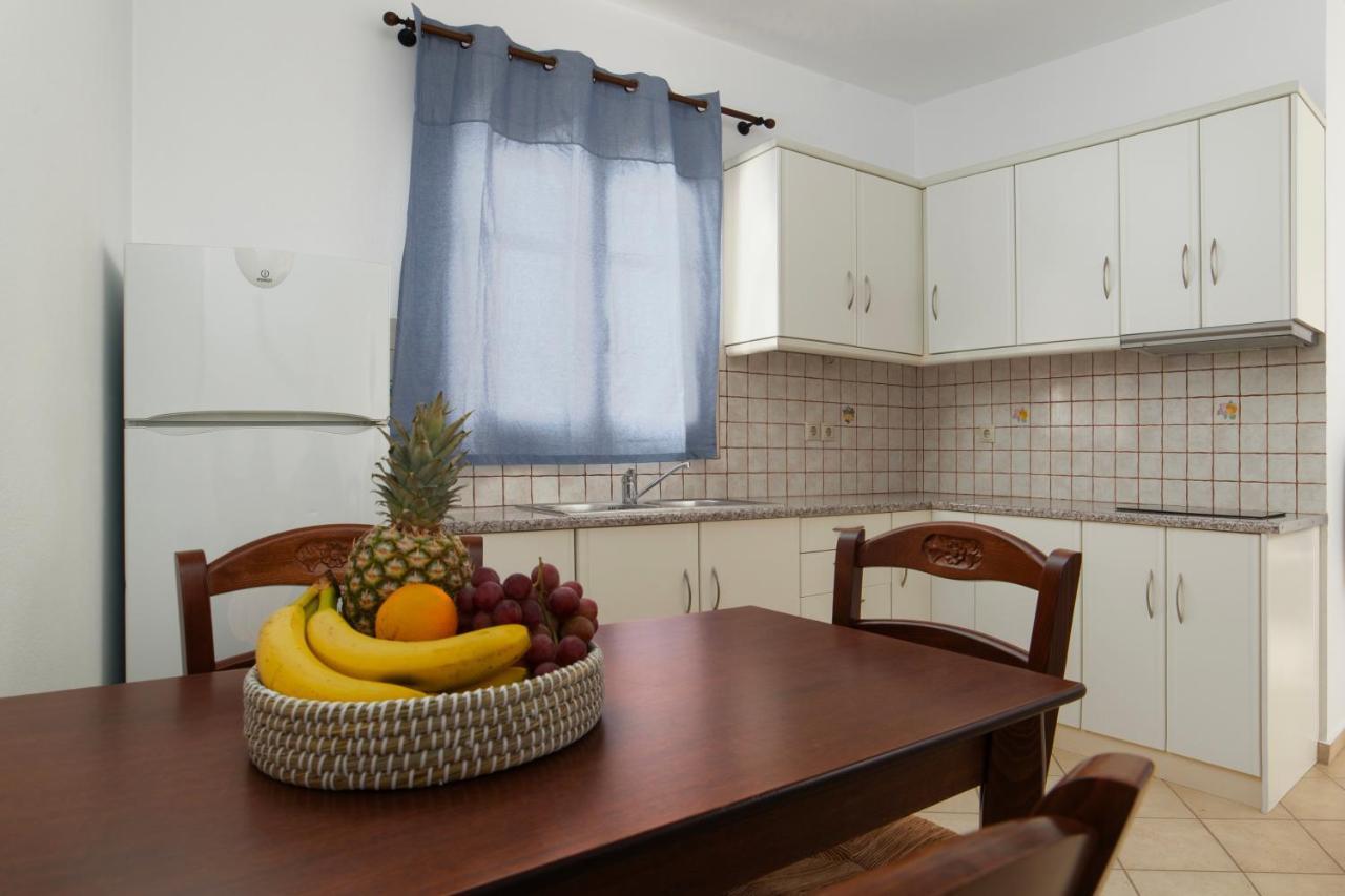 Almar Apartment